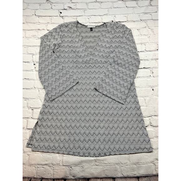 J Valdi Chevron Beach Pool Cover up Black White Mesh Size Medium - Picture 4 of 5